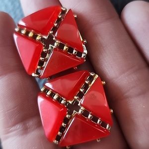 VTG Charel clip on earrings